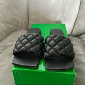 Bottega Veneta Slides